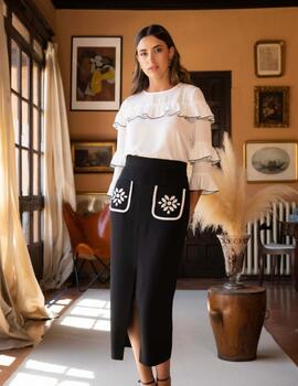 Blusa SARA R. volantes blanca