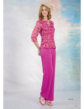 Conjunto CARFI pantalon bordado fucsia